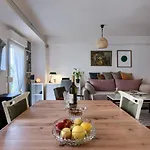 Avocado Center- Pet Friendly!