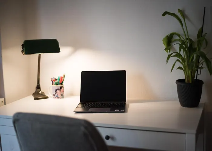 Avocado Center- Pet Friendly! *